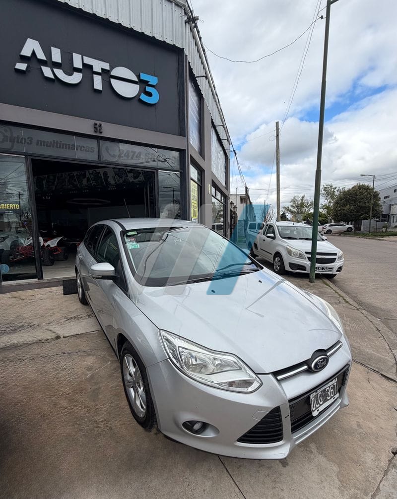 FORD FOCUS S 1.6L MT